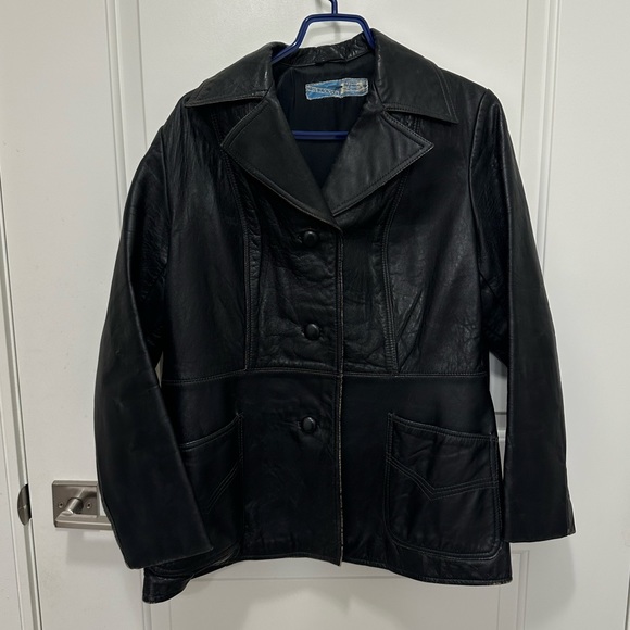 Vintage black leather jacket - Picture 6 of 9